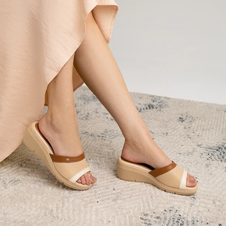 SANDALIA PICCADILLY MASCAVO/BRULE/OFF WHITE 54039800000008 Piccadilly